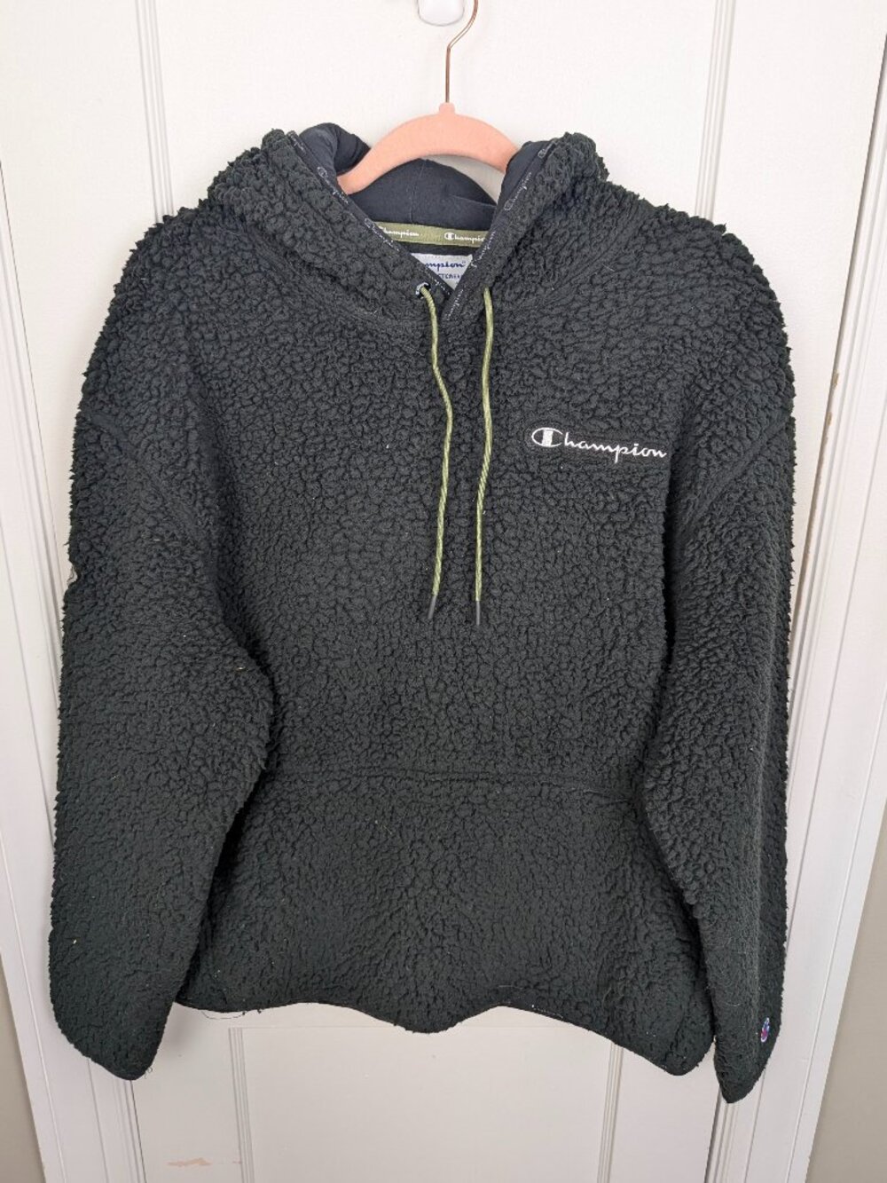 Champion Sherpa Fleece Hoodie – Size L